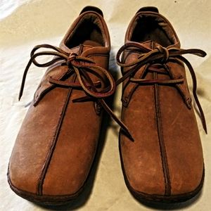 BORN Women's Moccasins Sz 10 / 40